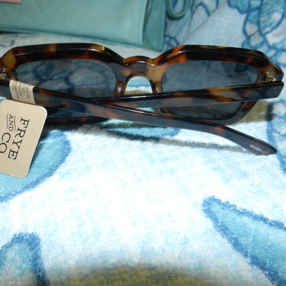 Frye & Co. Sunglasses Rectangular Tortoise UVA/UVB Protection NWT 🆕📦⌚🏃🏻💨⚡🚚 - Picture 3 of 16